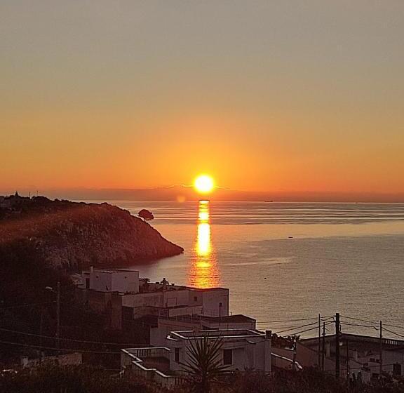 膳宿费 La Dormeuse