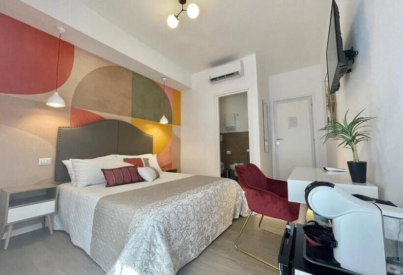پانسیون Suites 167