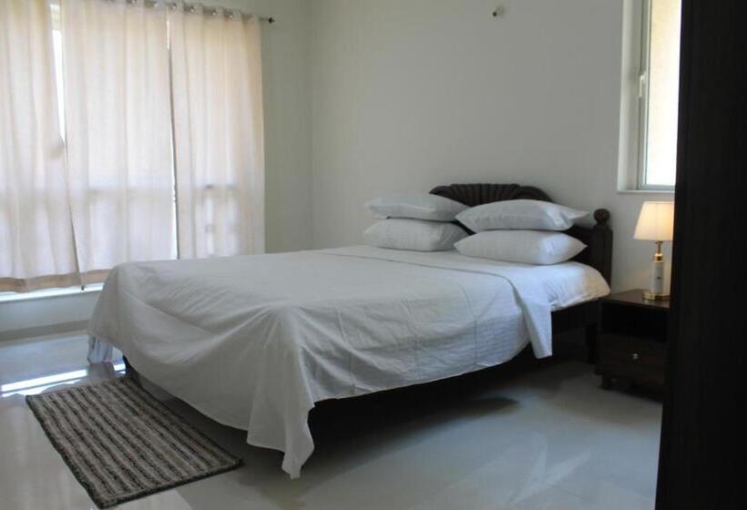 تختخواب و صبحانه Rockfort Stay Inn