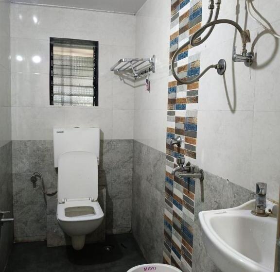 בית מלון כפרי B N Farm Badlapur