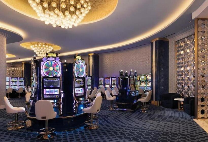 هتل Fontainebleau Las Vegas By Suiteness