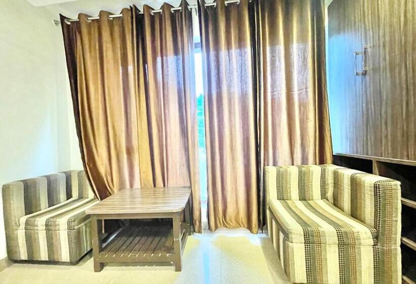 Hotel Savoy Residency Inn ! Mussoorie होटल सवॉय रेजीडेंसी इन, হোটেল সাভয় রেসিডেন্সি ইন , Near Mall Road H