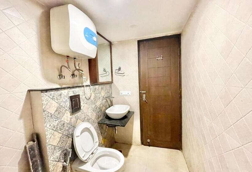 Hotel Savoy Residency Inn ! Mussoorie होटल सवॉय रेजीडेंसी इन, হোটেল সাভয় রেসিডেন্সি ইন , Near Mall Road H