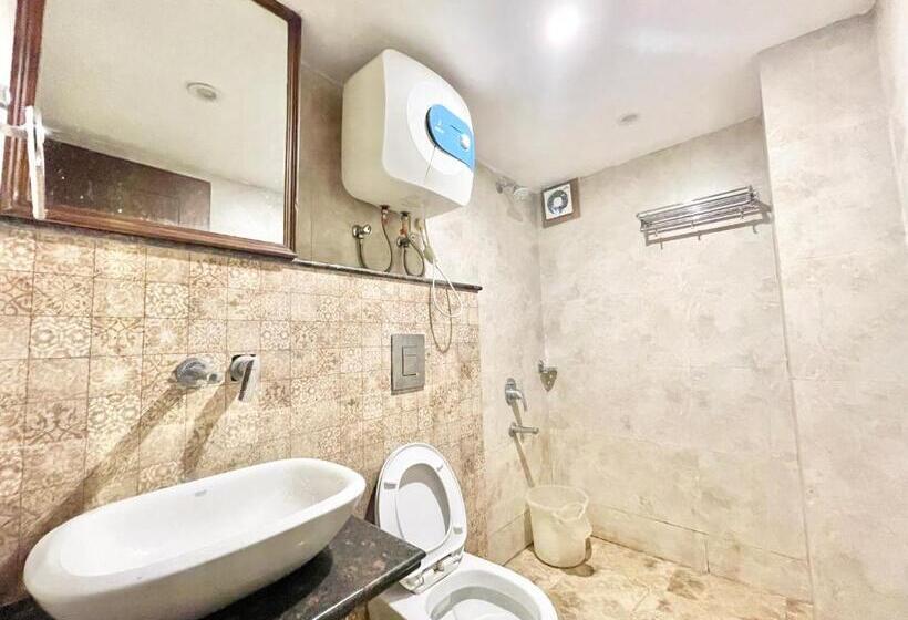 Hotel Savoy Residency Inn ! Mussoorie होटल सवॉय रेजीडेंसी इन, হোটেল সাভয় রেসিডেন্সি ইন , Near Mall Road H