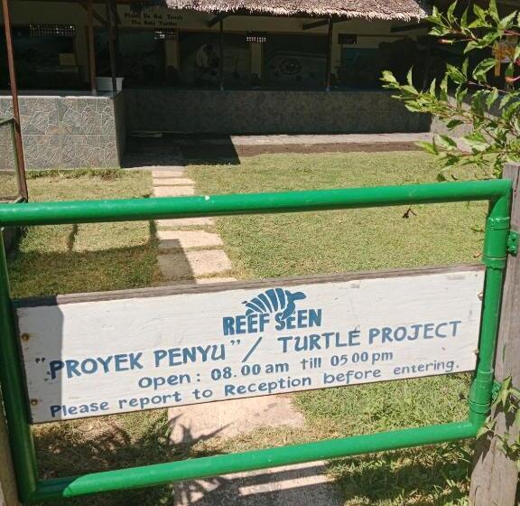 Отель The Beach Bungalows & Turtle Sanctuary