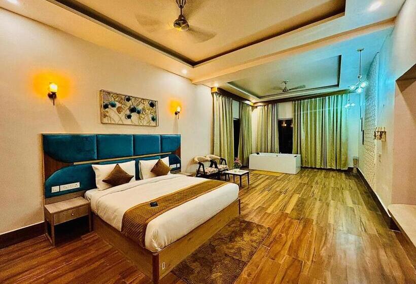 فندق Corbett The Regnum Resort