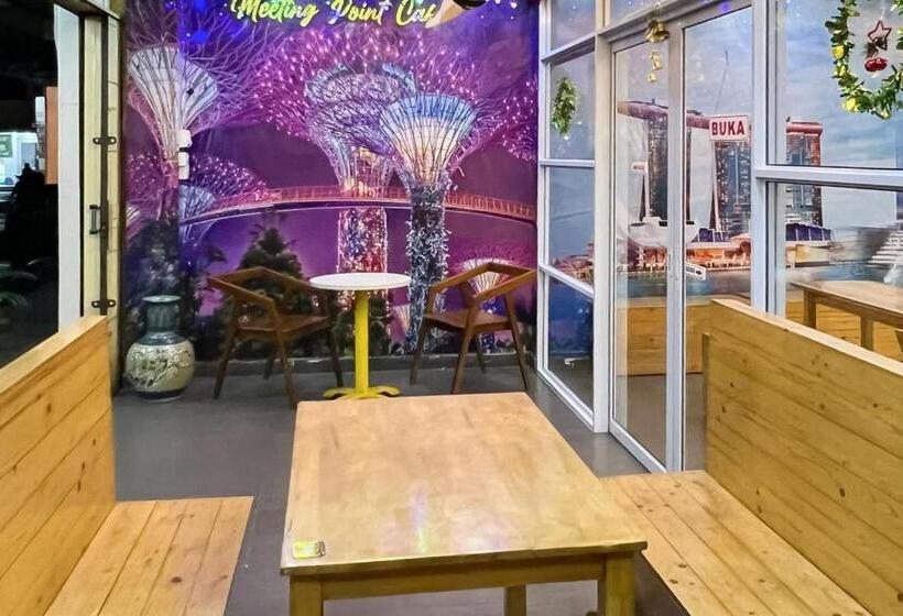 בית מלון כפרי Urbanview Botania Meeting Point Batam By Reddoorz