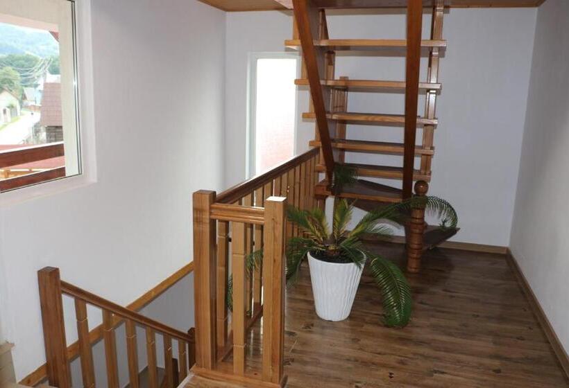 호스텔 Casa Camelia