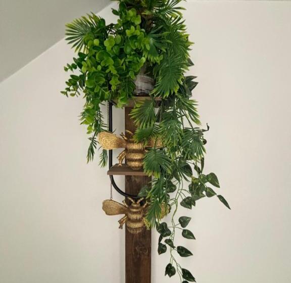فندق صغير The Olive Tree Bistro