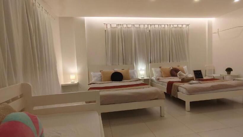 مبيت وإفطار Casa Luna Guesthouse Tagaytay