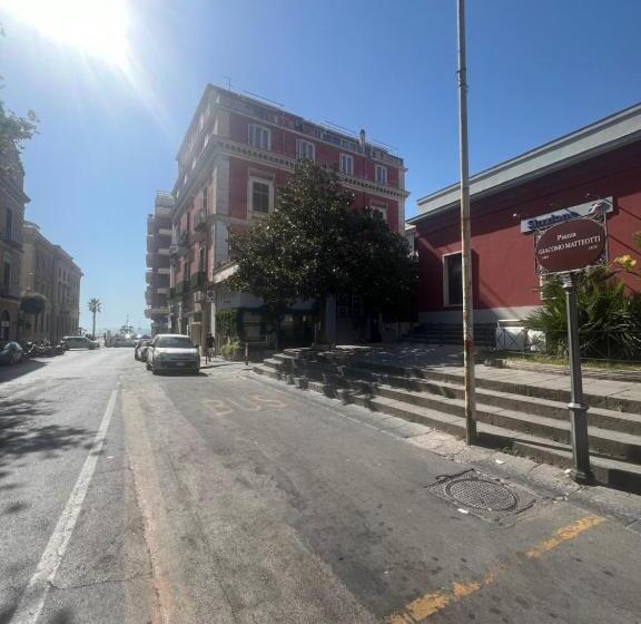تختخواب و صبحانه Stabia Junior Suite
