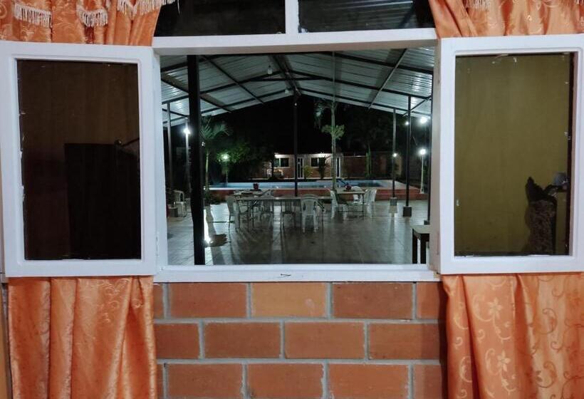 هتل Cabañas Horeb