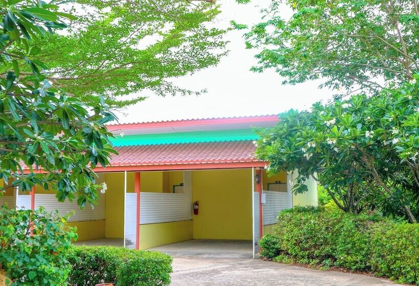 ホテル The Moon Resort Phetchaburi