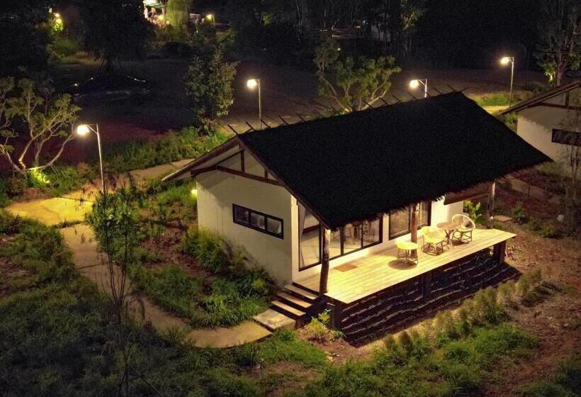 酒店 Utopua Resort Nan ยูโทปัวว์ รีสอร์ท น่าน