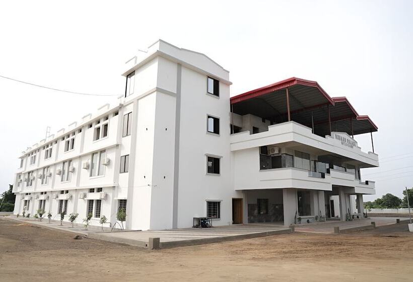Navkar Palace Hotel & Resort, Sanawad