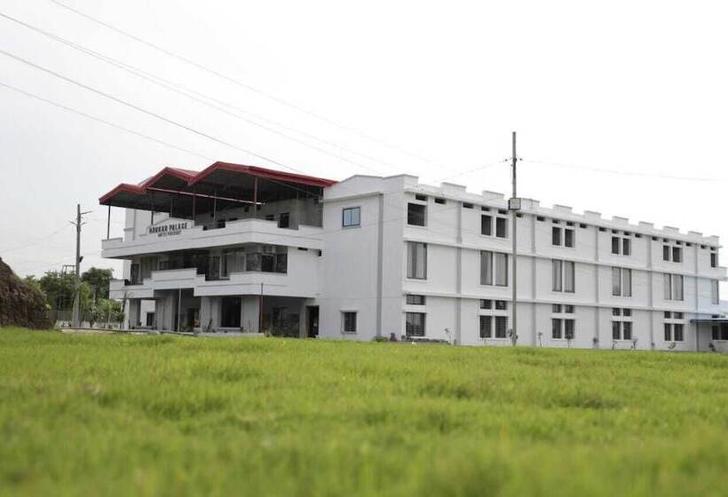 Navkar Palace Hotel & Resort, Sanawad