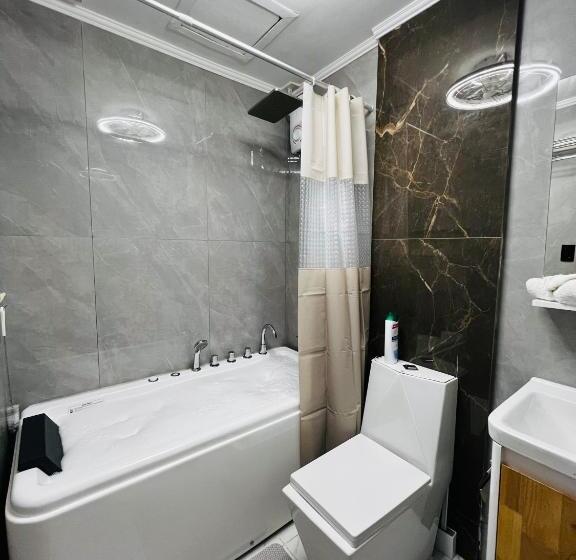 פנסיון Ataraxia Guest House