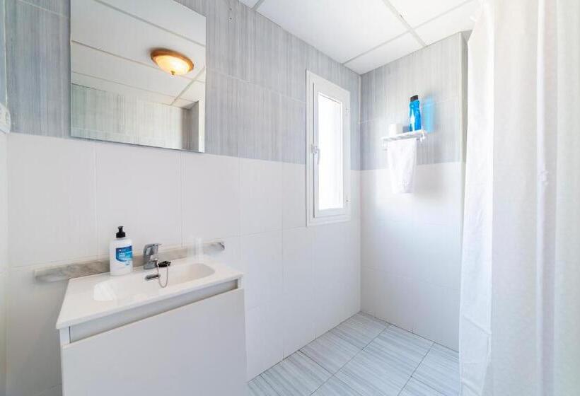 پانسیون Hostal Moya