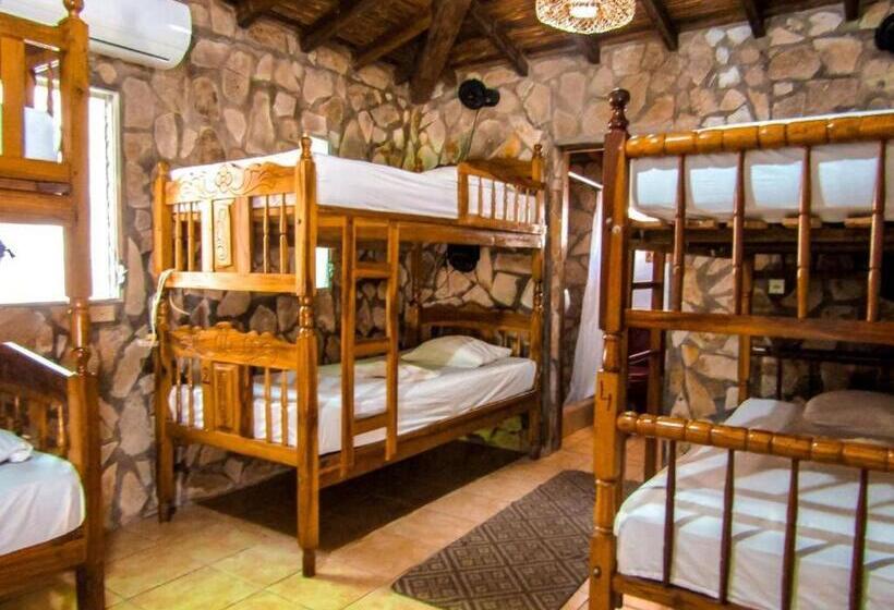 پانسیون Room In Bb   Family Room With Ac 5