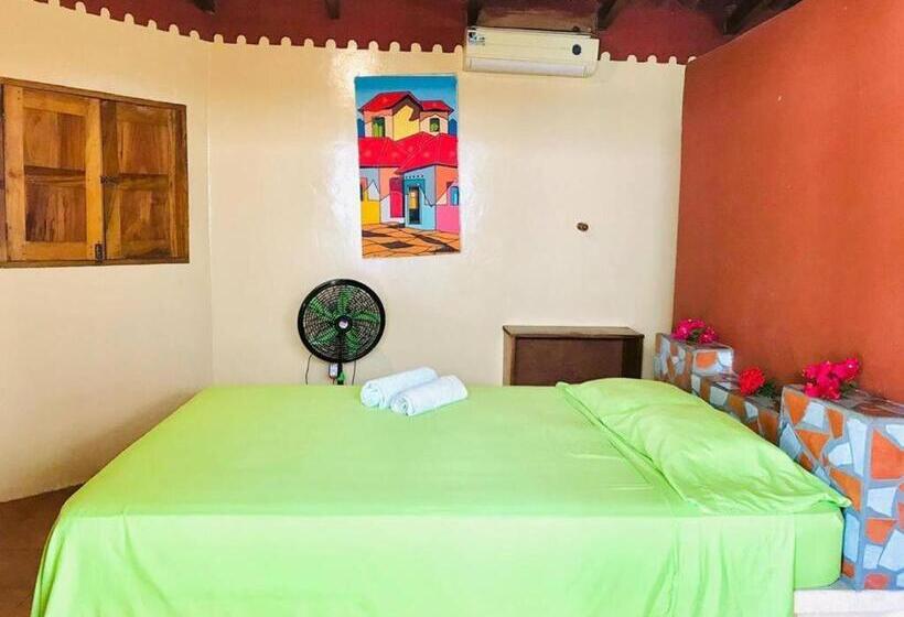 پانسیون Room In Cabin   Cabana With Breakfast And Pool On The Beach