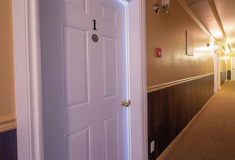 پانسیون Room In Guest Room   Private Room3 Autonomous South Bank Urban Countryside   A12