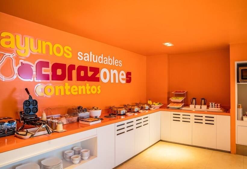 ホテル One Puebla Serdan