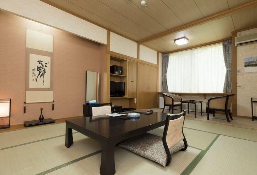 ريوكان Shiobetsu Tsurutsuru Onsen