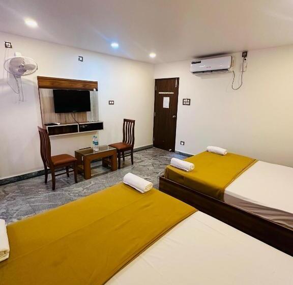 فندق Embassy Grand Boarding And Lodging