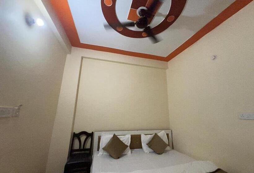 فندق Shyam Sarover And Restaurant