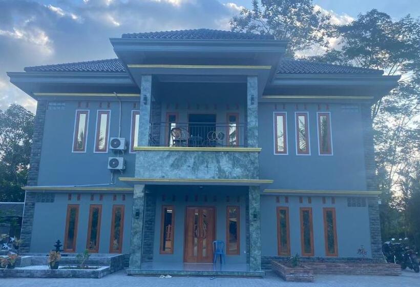 پانسیون Livina S House