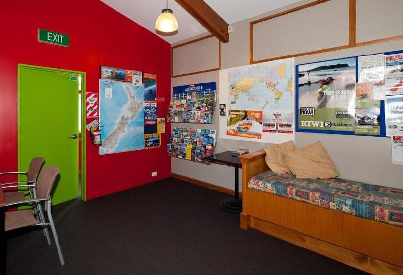 هاستل 85 On Bealey