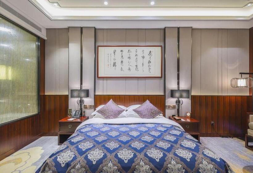 Hotel 登封中州华鼎饭店