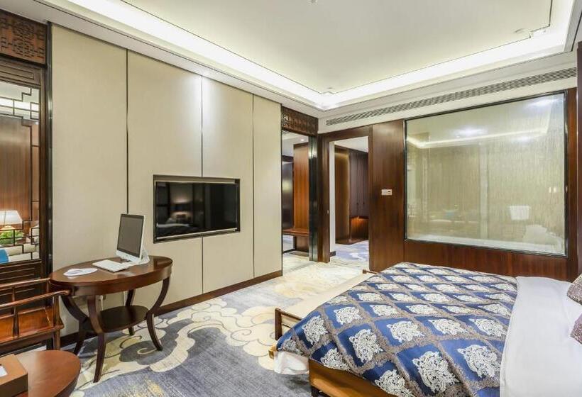 Hotel 登封中州华鼎饭店