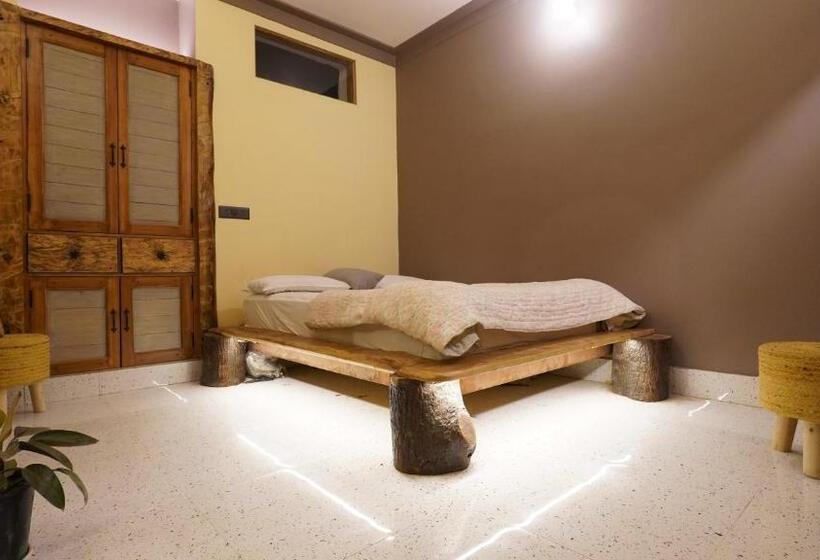 בית מלון כפרי Aavya Wellness Retreat Center