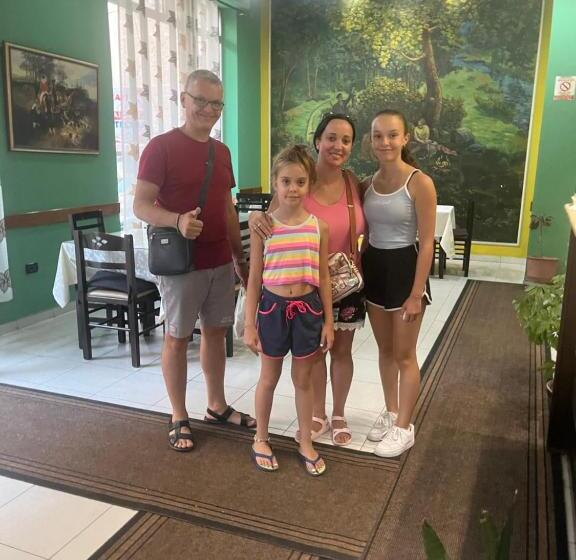 בית מלון כפרי Luli City Center