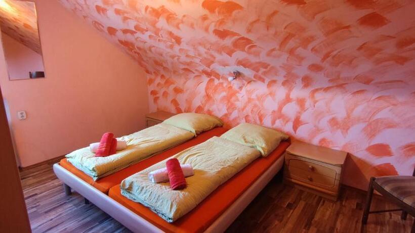 膳宿费 Alb Rooms, Zimmer Auf Der Schwäbischen Alb