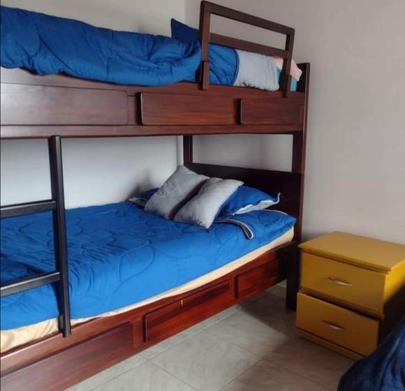 פנסיון Hostal Ml Las Tres B