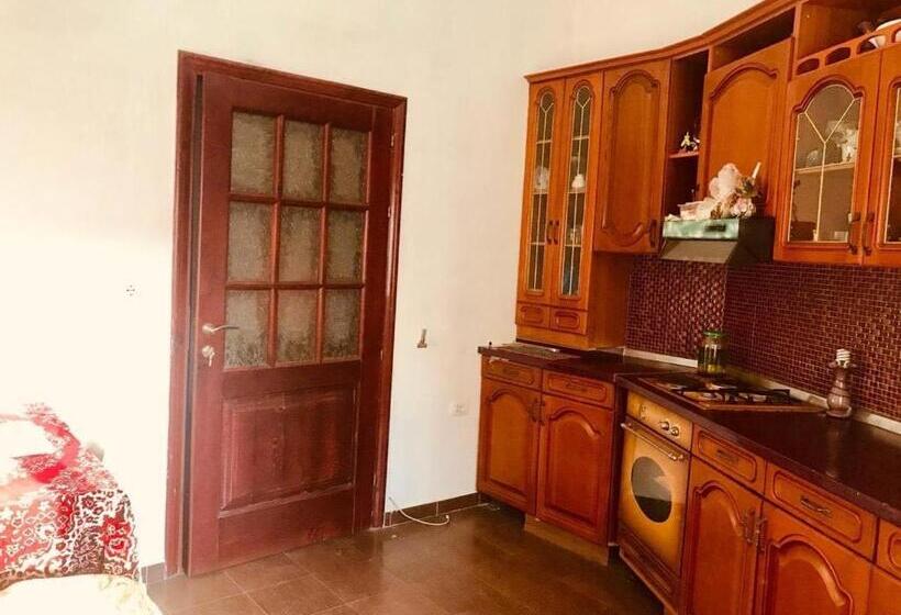 Пансион Port Side Rooms