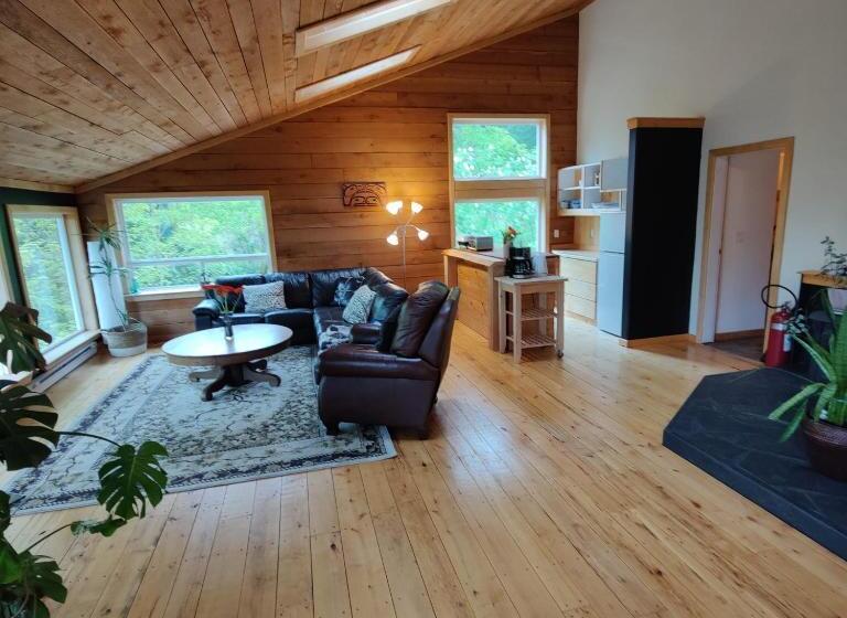 צימר Hummingbird Lodge Bnb