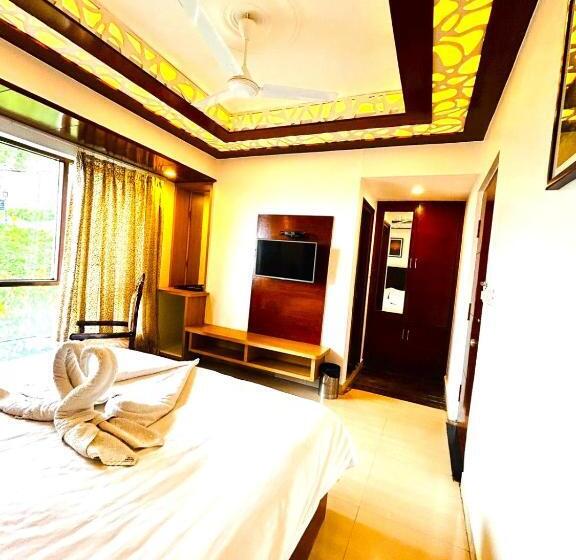 ホテル Dwaper Palace Near Mall Road With Parking