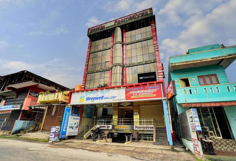 בית מלון כפרי Super Collection O Kushal Nagar Near Ksrtc Bus Stand Formerly Rr Residency