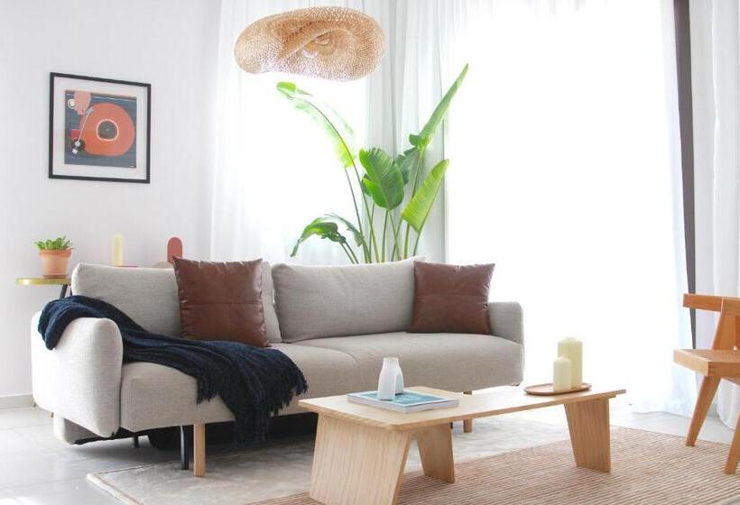 Liv & Co Suites & Villas