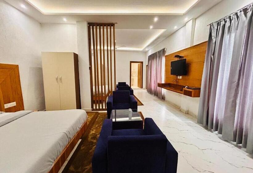 ホテル The Grand Edge Retreat   Luxury In The Clouds