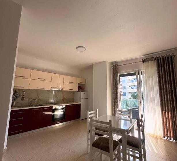 پانسیون Apartments In Zaharia Residence