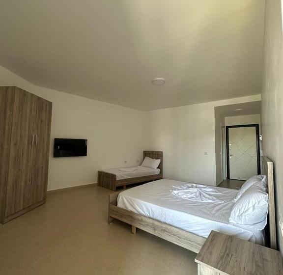 پانسیون Apartments In Zaharia Residence