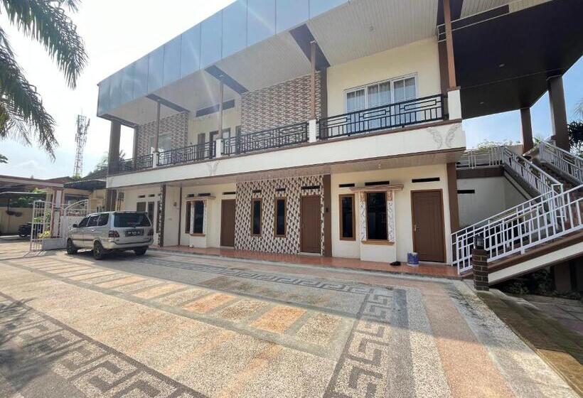 پانسیون Villa Zahira & House 2