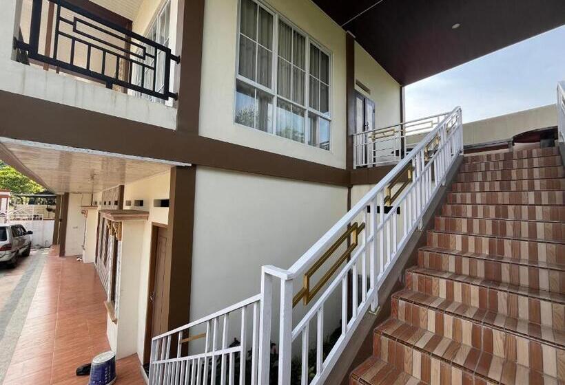 پانسیون Villa Zahira & House 2