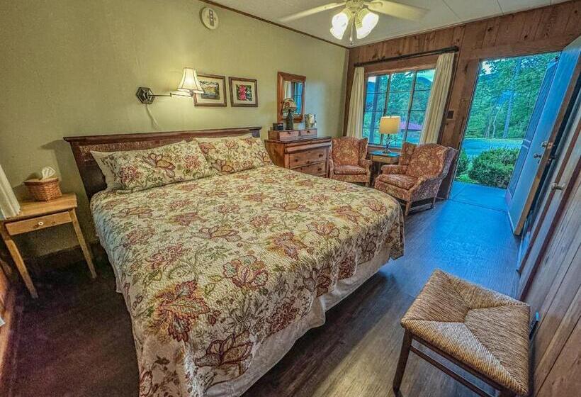 فندق صغير Hemlock Inn