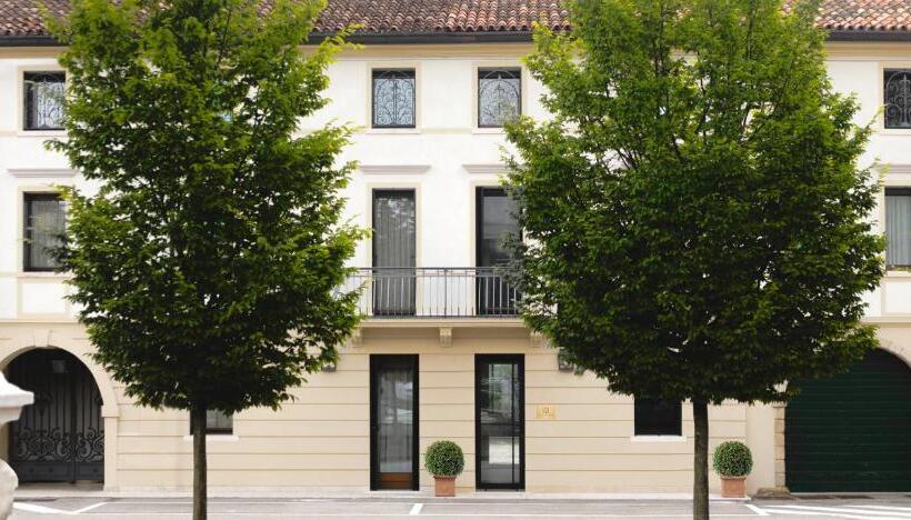 تختخواب و صبحانه Casa Pierdonà