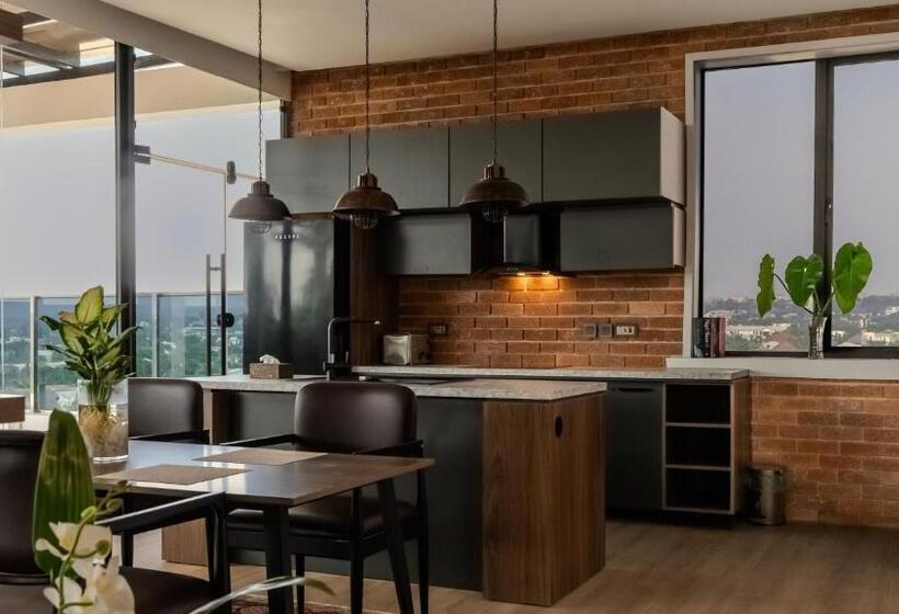 هتل Brickspoint Boutique Apart